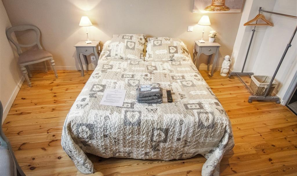 Le Compostelle De Conques Apartment Luaran gambar