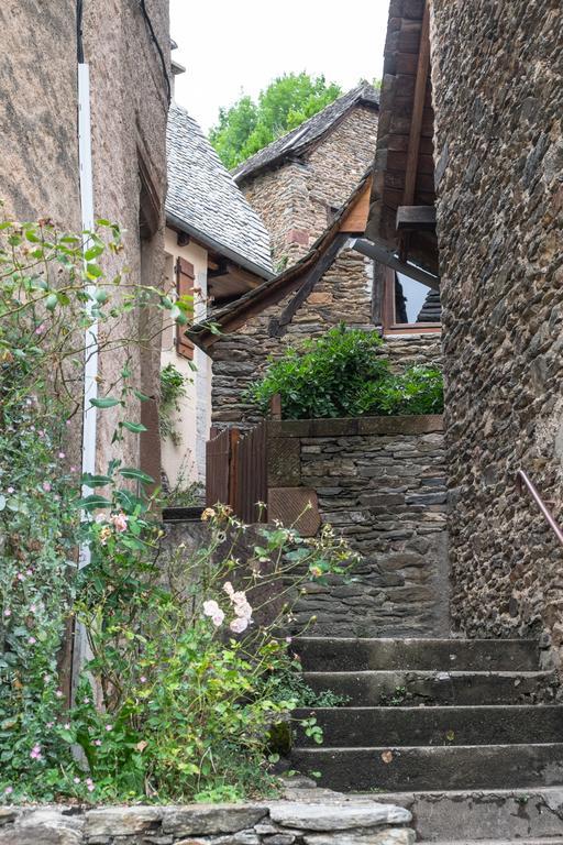 Le Compostelle De Conques Apartment Luaran gambar