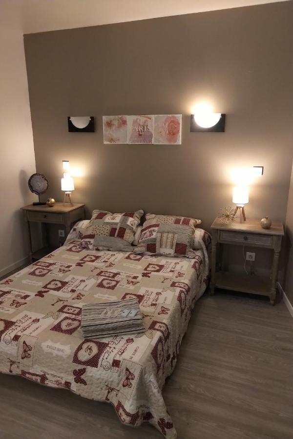 Le Compostelle De Conques Apartment Luaran gambar