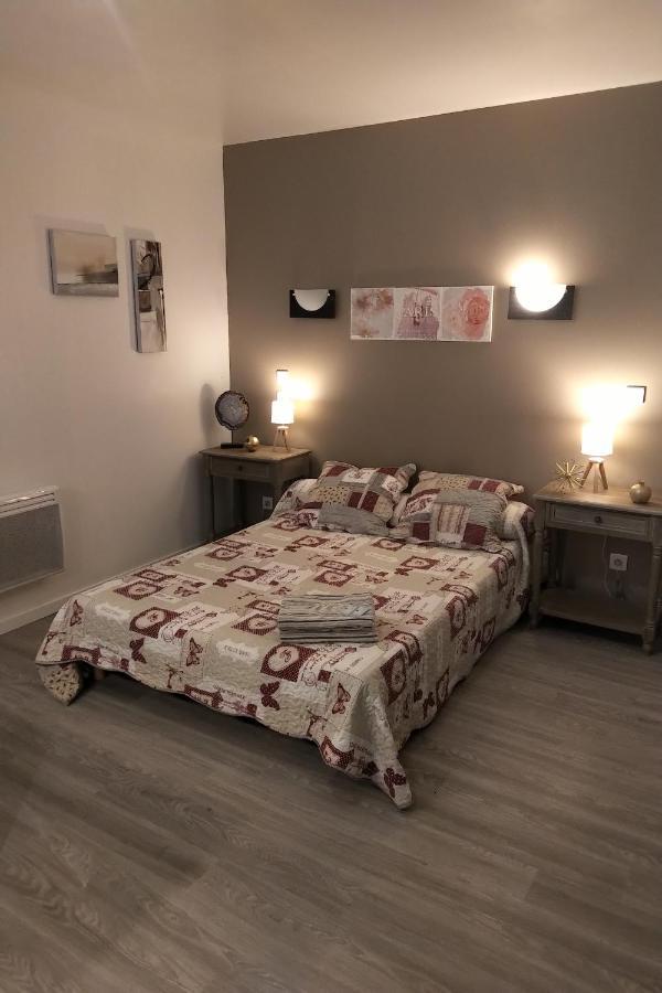 Le Compostelle De Conques Apartment Luaran gambar
